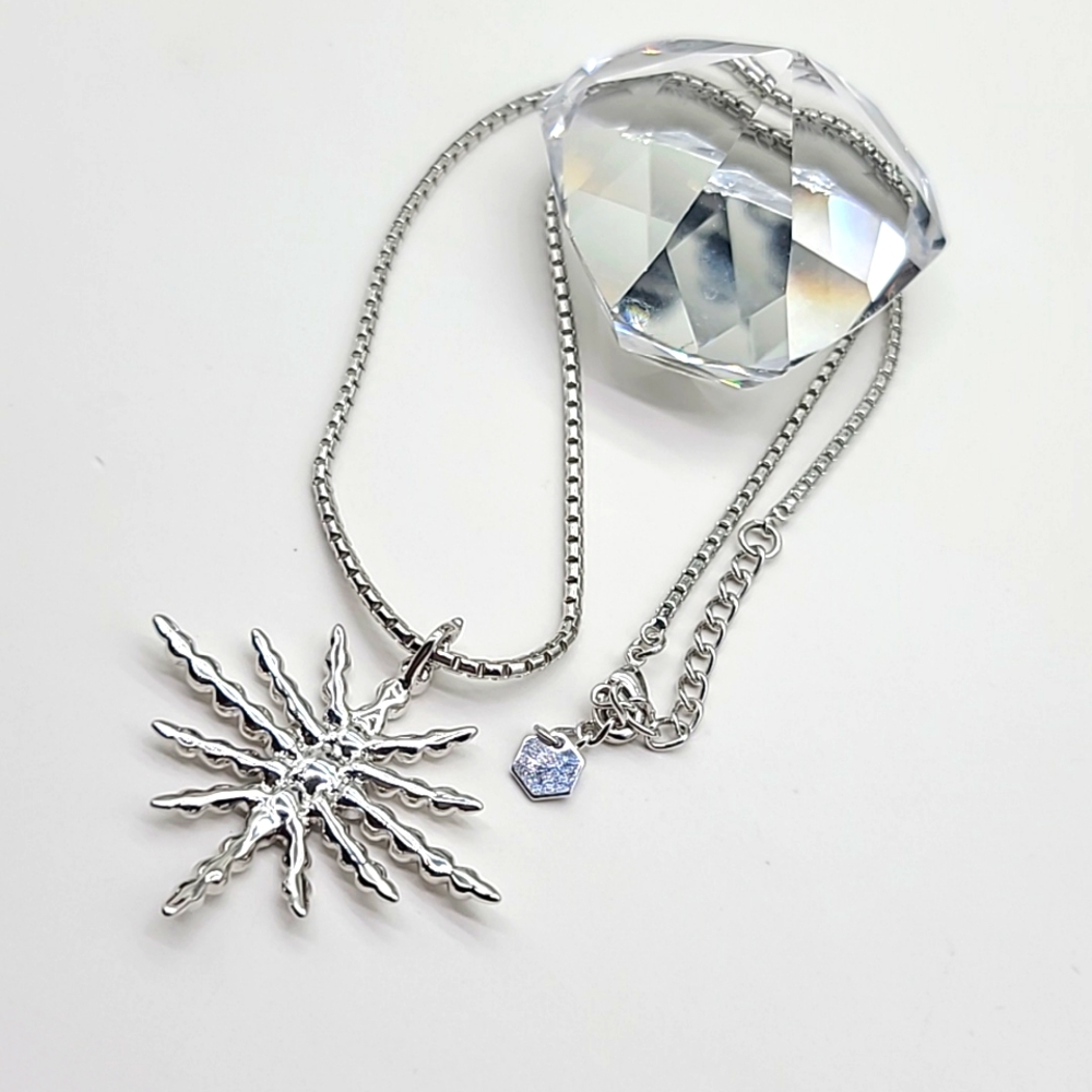 $119 NWOTS! Touchstone by Swarovski Austrian Crystal "Snowflake" Pendant ❄️ - Picture 8 of 12